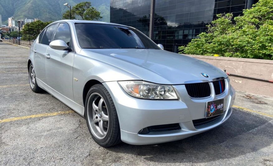 BMW 325I – Año 2008