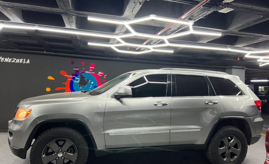 Jeep Grand Cherokee Laredo Blindada – Año 2011