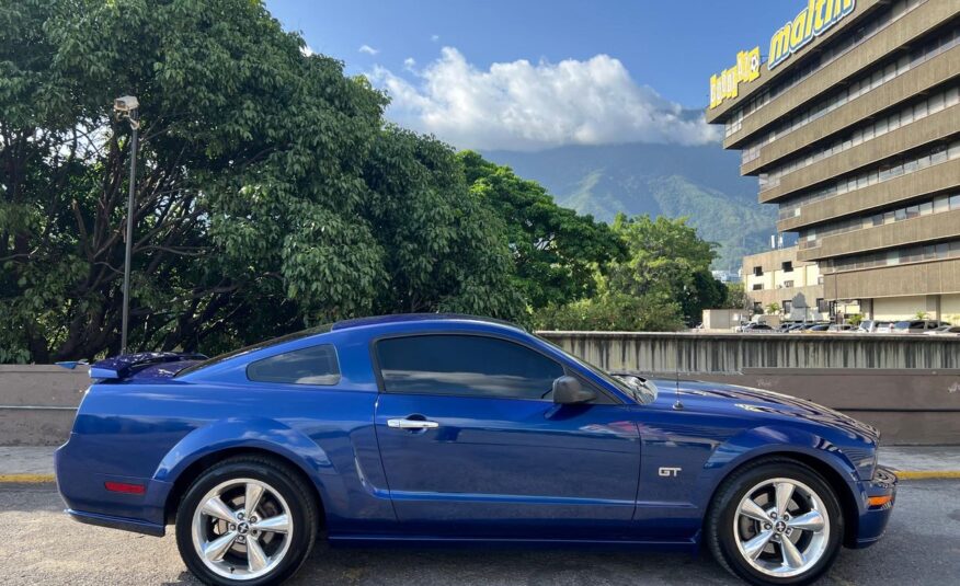 Ford Mustang – Año 2007
