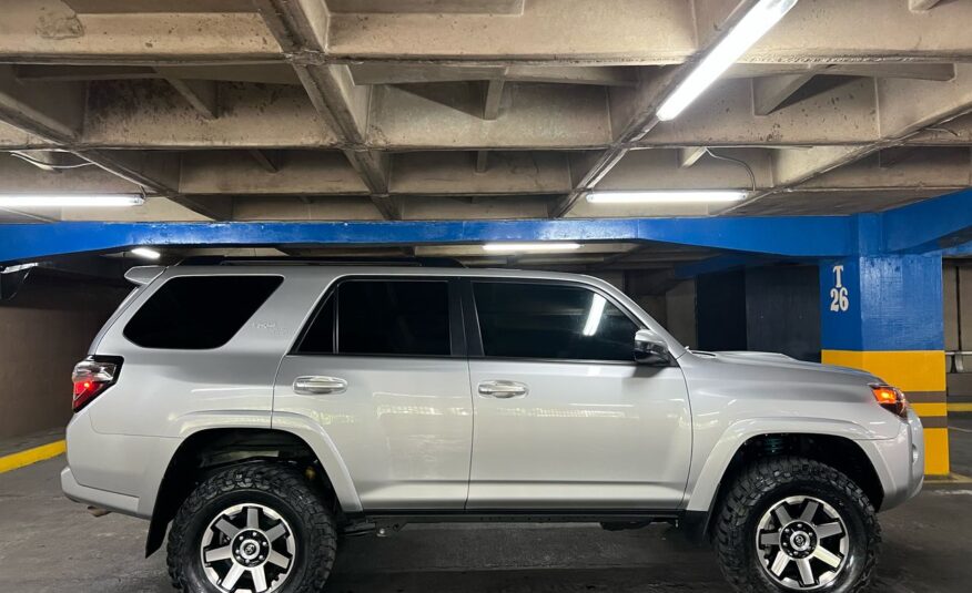 Toyota 4Runner TRD Off Road – Año 2020