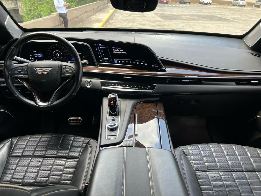 Cadillac Escalade 600 – Año 2023