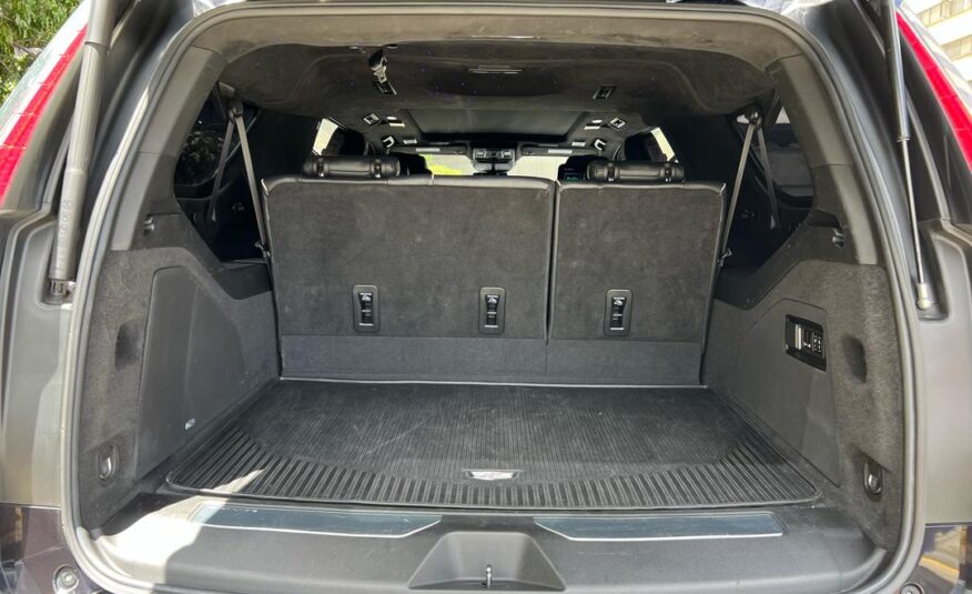 Cadillac Escalade 600 – Año 2023