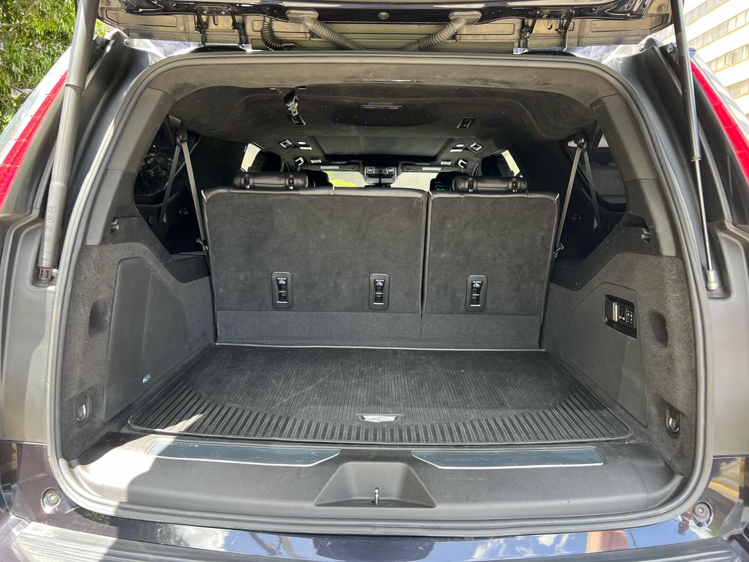 Cadillac Escalade 600 – Año 2023