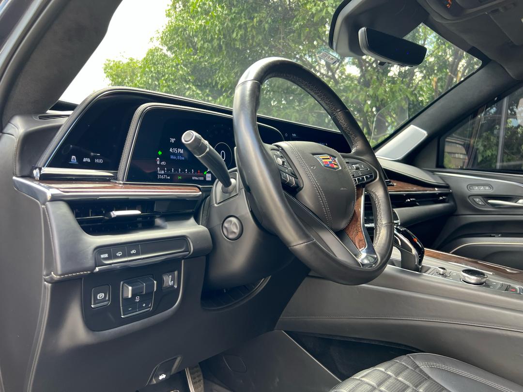 Cadillac Escalade 600 – Año 2023