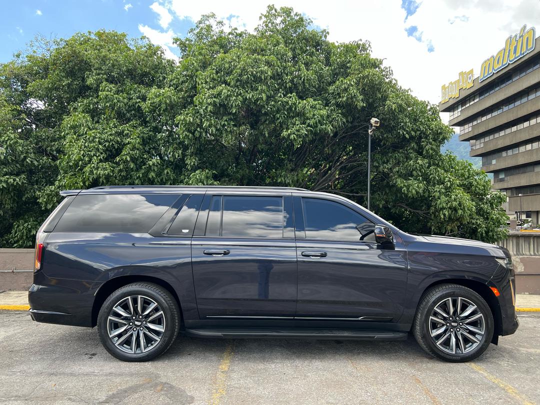 Cadillac Escalade 600 – Año 2023