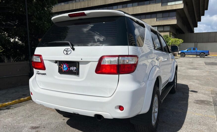 Toyota Fortuner – Año 2011
