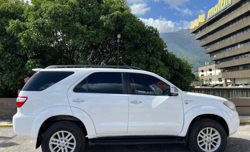 Toyota Fortuner – Año 2011