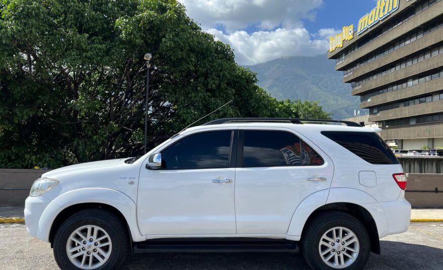 Toyota Fortuner – Año 2011