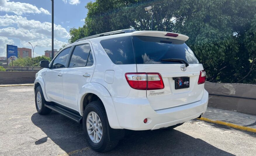 Toyota Fortuner – Año 2011