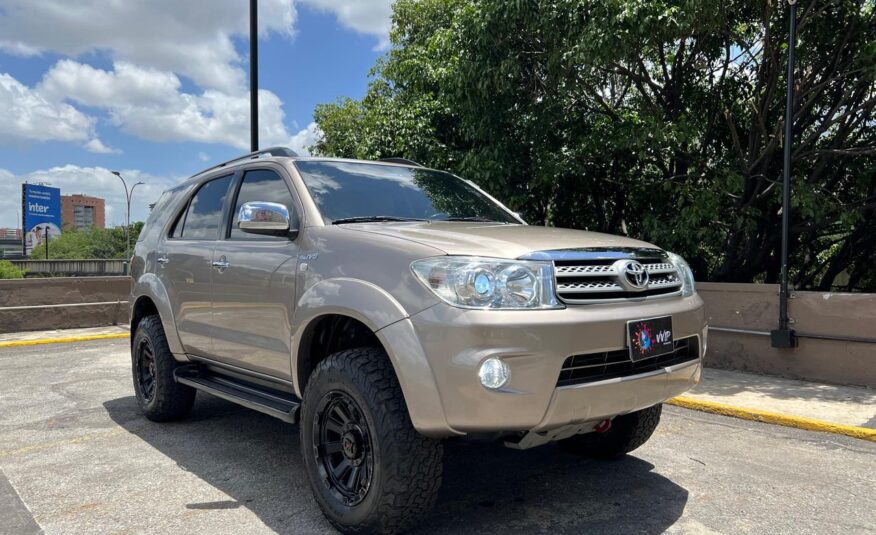 Toyota Fortuner – Año 2012