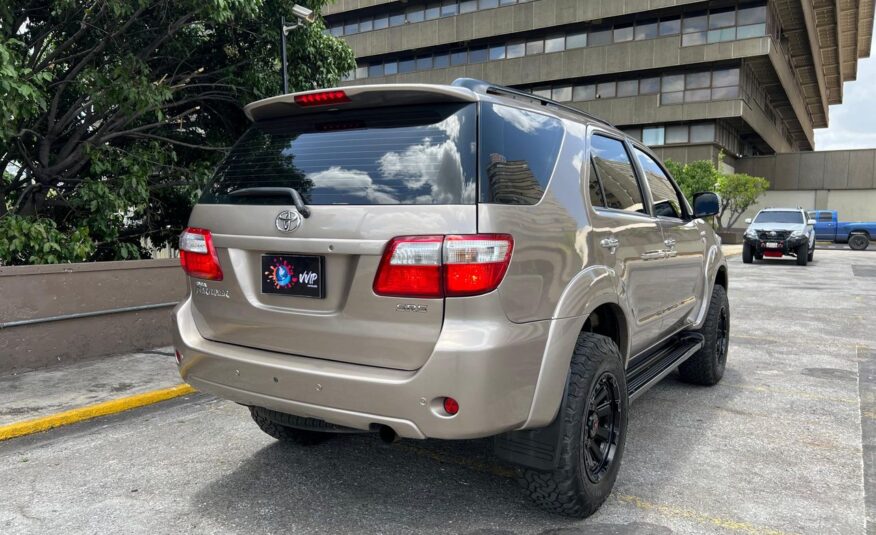 Toyota Fortuner – Año 2012