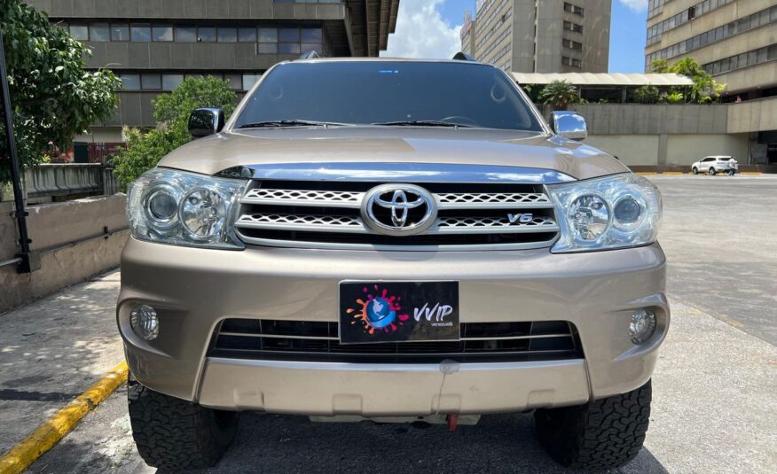 Toyota Fortuner – Año 2012