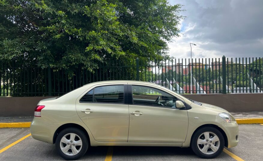 Toyota Yaris Belta – Año 2007