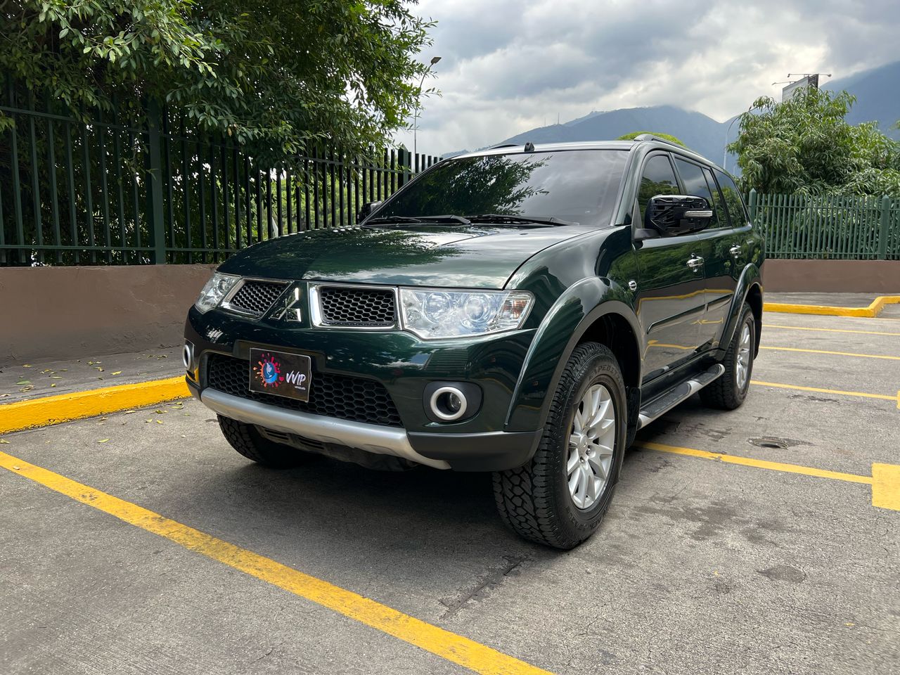 Mitsubishi Montero GLS Blindada Nivel III – Año 2015