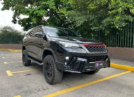 Toyota Fortuner VXR+ V6 – Año 2020
