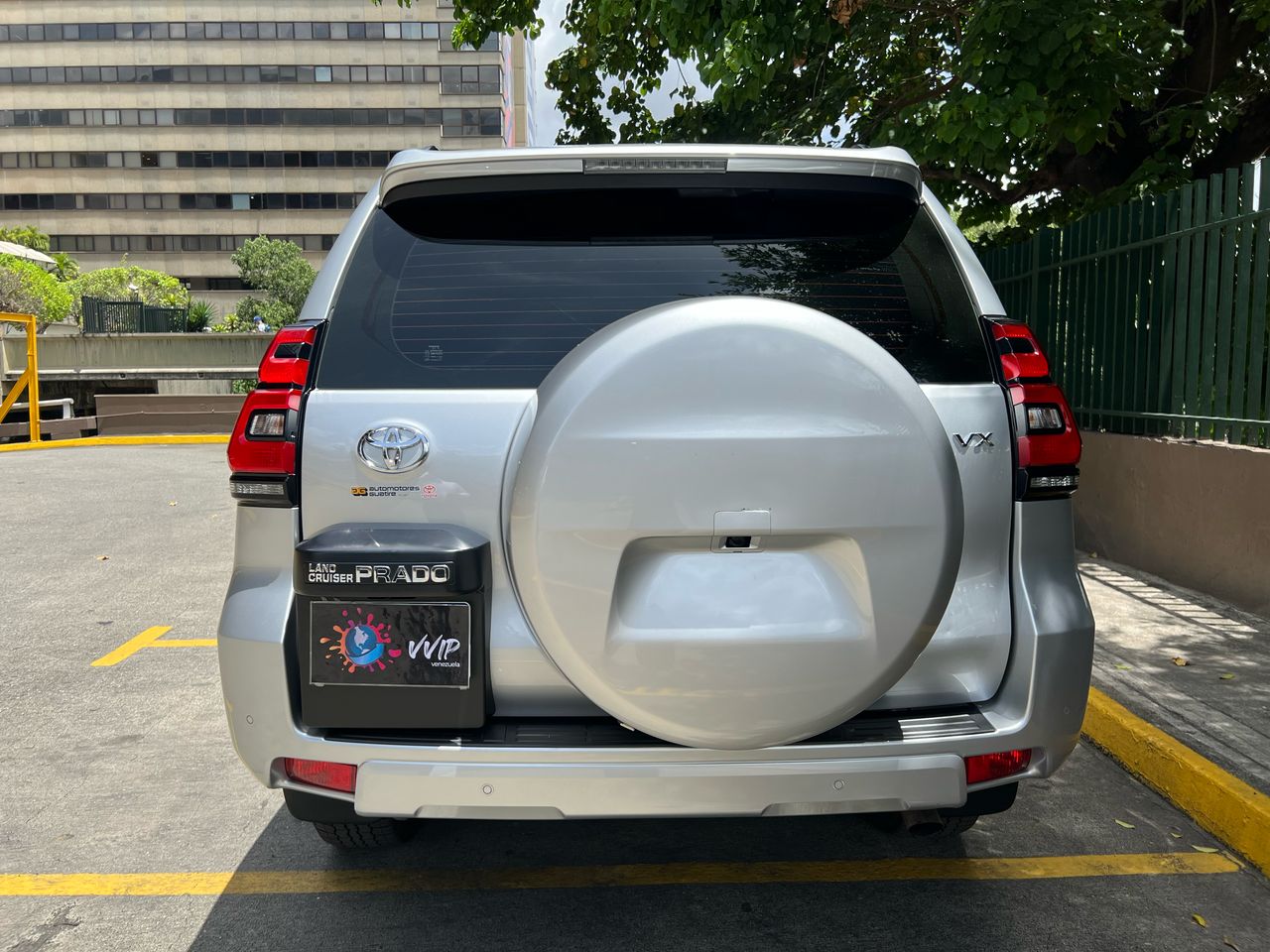 Toyota Prado VX – Año 2024