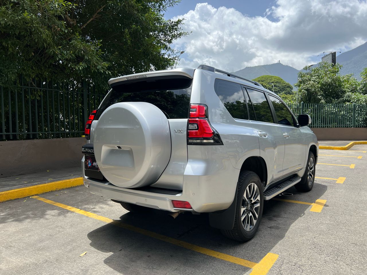 Toyota Prado VX – Año 2024