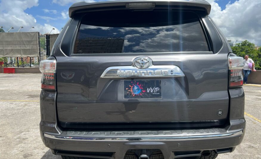 Toyota 4Runner Limited – Año 2016