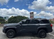 Toyota 4Runner SR5 – Año 2025