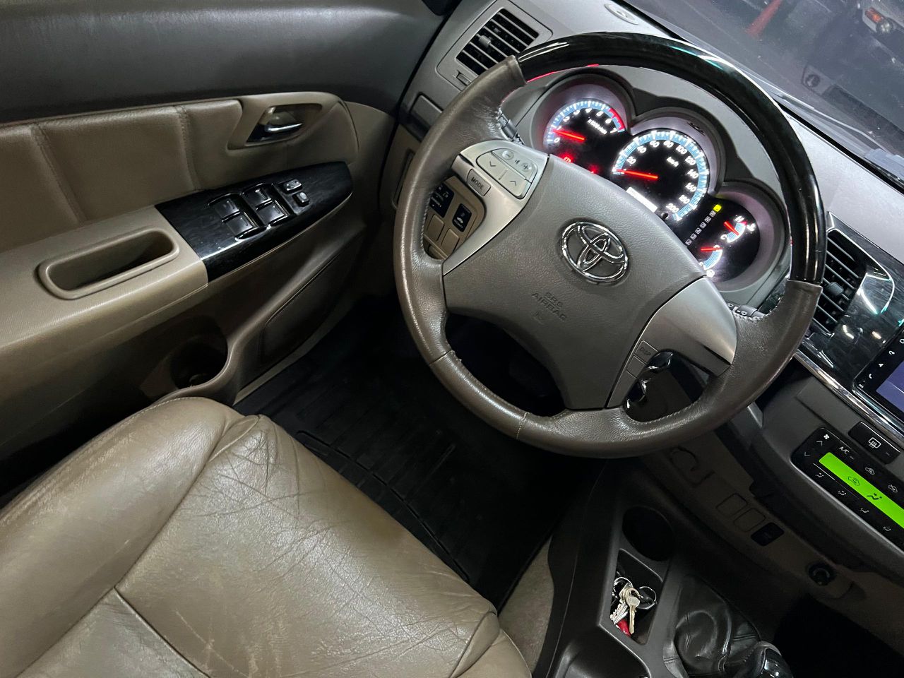 Toyota Fortuner – Año 2012