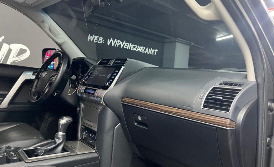 Toyota Prado VX – Año 2023