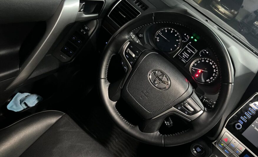 Toyota Prado VX – Año 2023