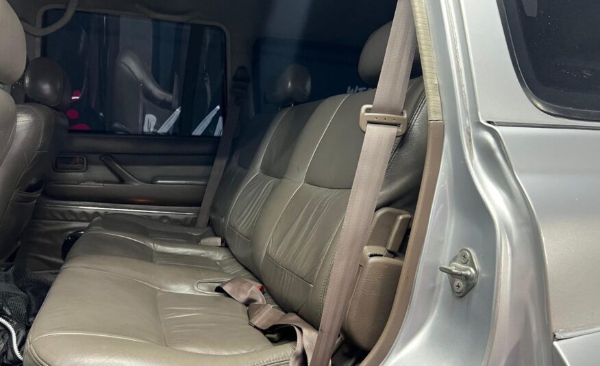 Toyota Autana Blindada Nivel III Plus – Año 2005
