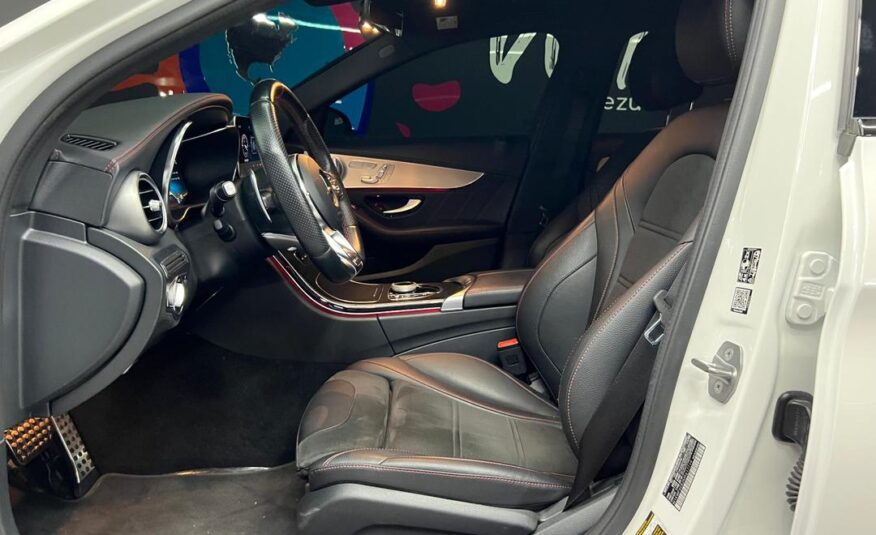 Mercedes Benz C43 AMG – Año 2021