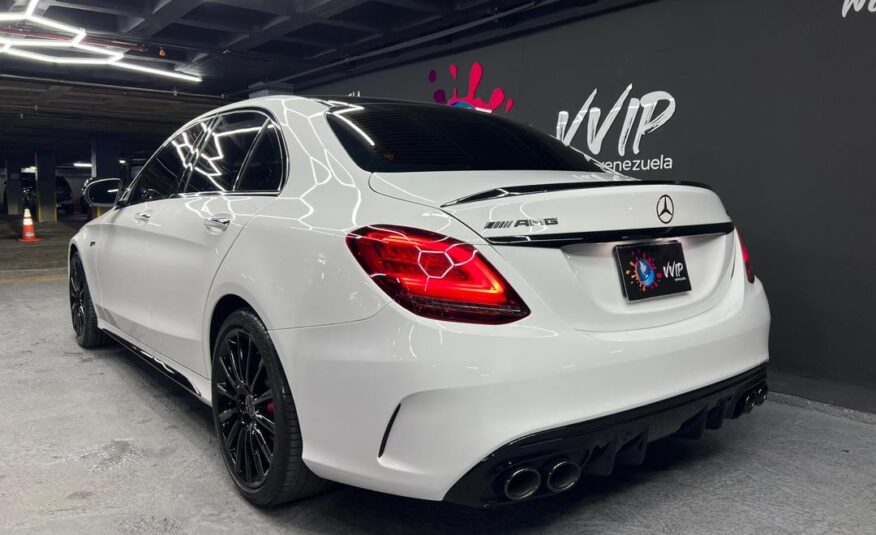 Mercedes Benz C43 AMG – Año 2021