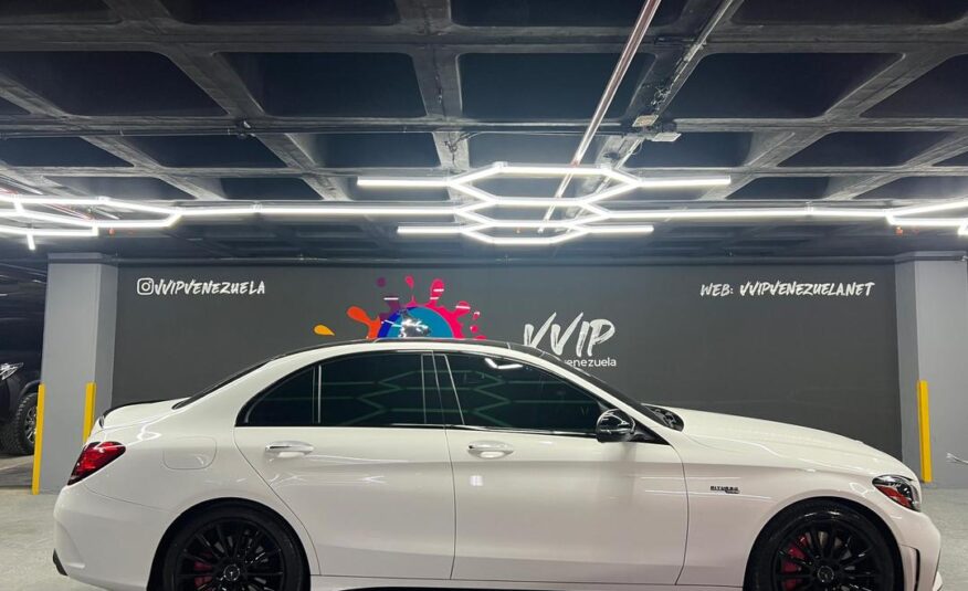 Mercedes Benz C43 AMG – Año 2021