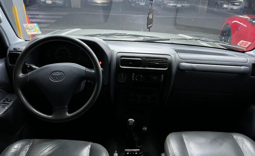 Toyota Meru – Año 2006