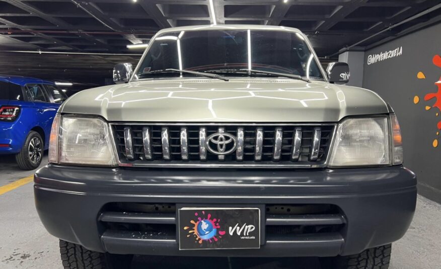 Toyota Meru – Año 2006