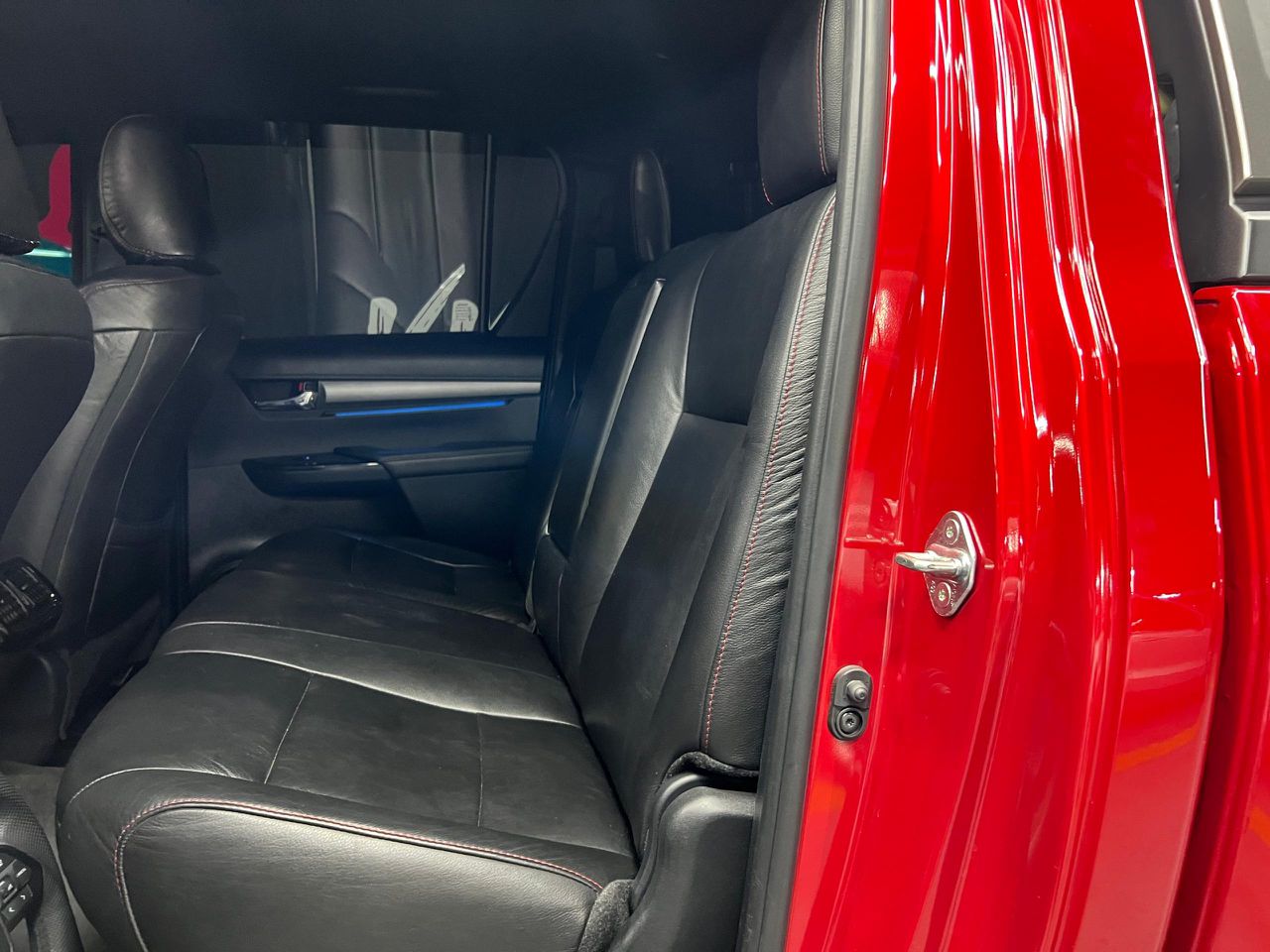 Toyota Hilux Adventure SR5 V6 4.0 – Año 2023