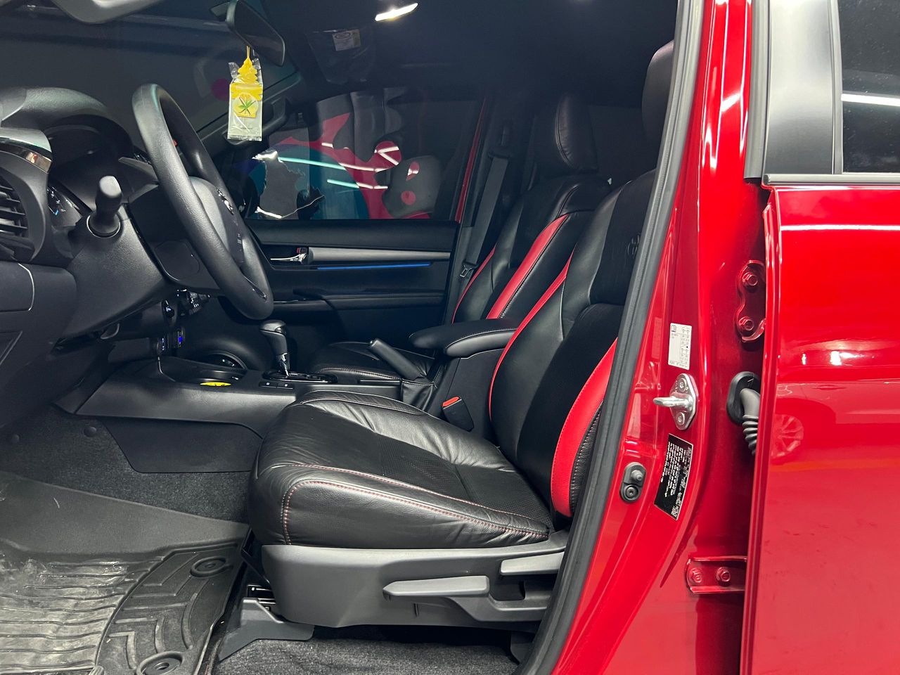 Toyota Hilux Adventure SR5 V6 4.0 – Año 2023