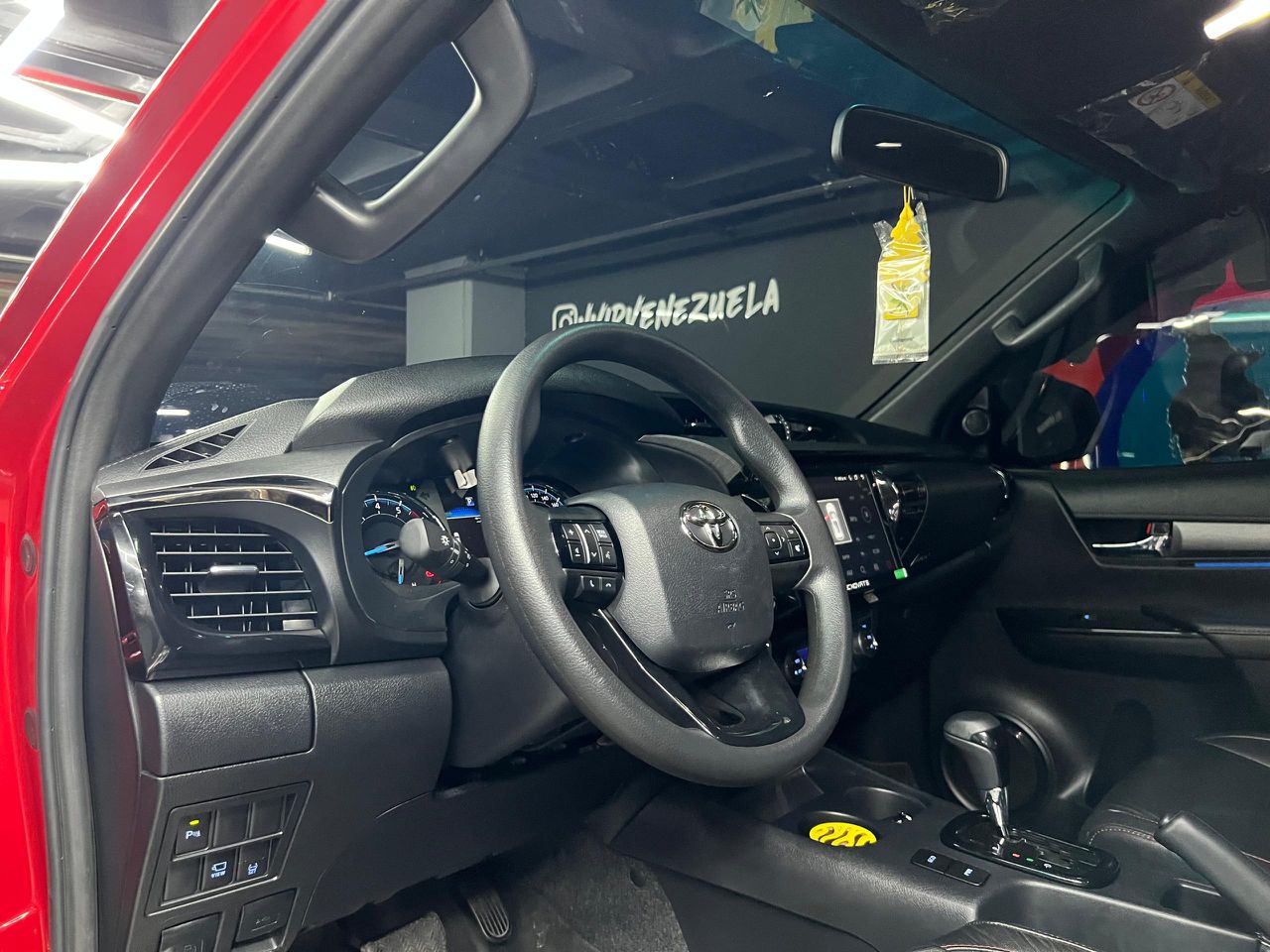 Toyota Hilux Adventure SR5 V6 4.0 – Año 2023