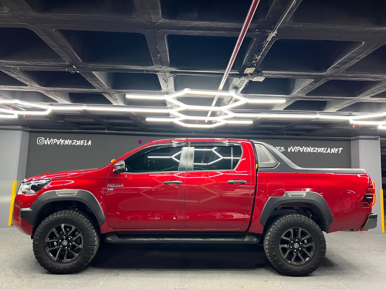 Toyota Hilux Adventure SR5 V6 4.0 – Año 2023