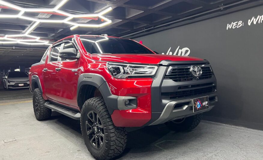 Toyota Hilux Adventure SR5 V6 4.0 – Año 2023