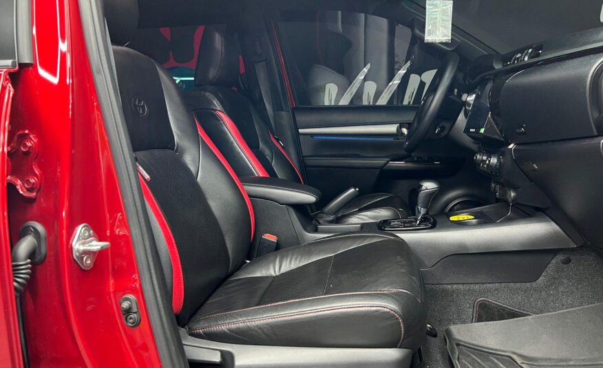 Toyota Hilux Adventure SR5 V6 4.0 – Año 2023