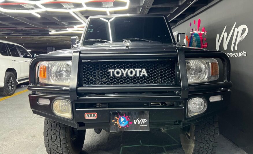 Toyota Land Cruiser – Año 2021