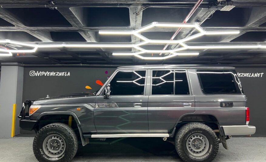 Toyota Land Cruiser – Año 2021