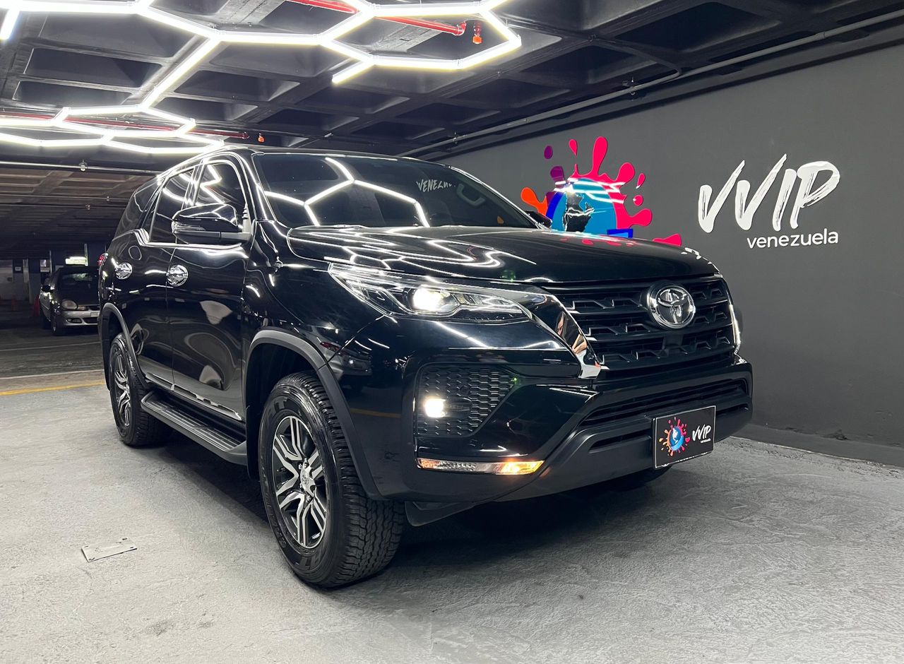Toyota Fortuner – Año 2024