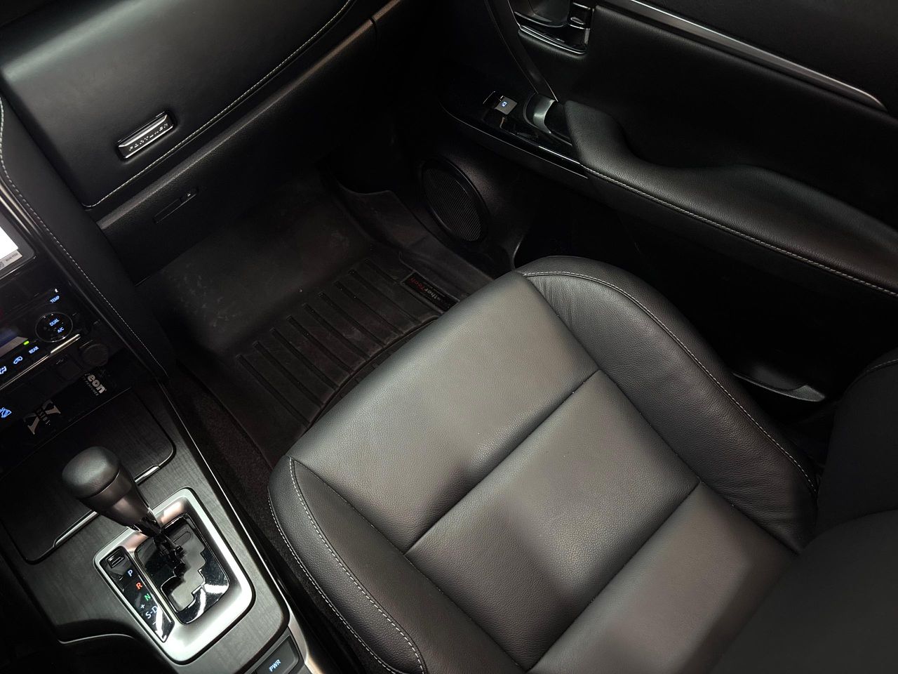 Toyota Fortuner SRX V6 – Año 2023