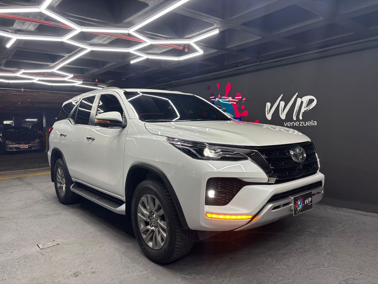 Toyota Fortuner SRX V6 – Año 2023