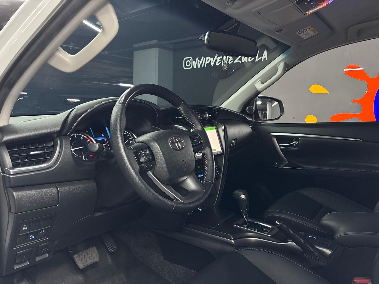 Toyota Fortuner SRX V6 – Año 2023