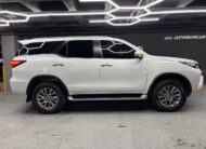 Toyota Fortuner SRX V6 – Año 2023