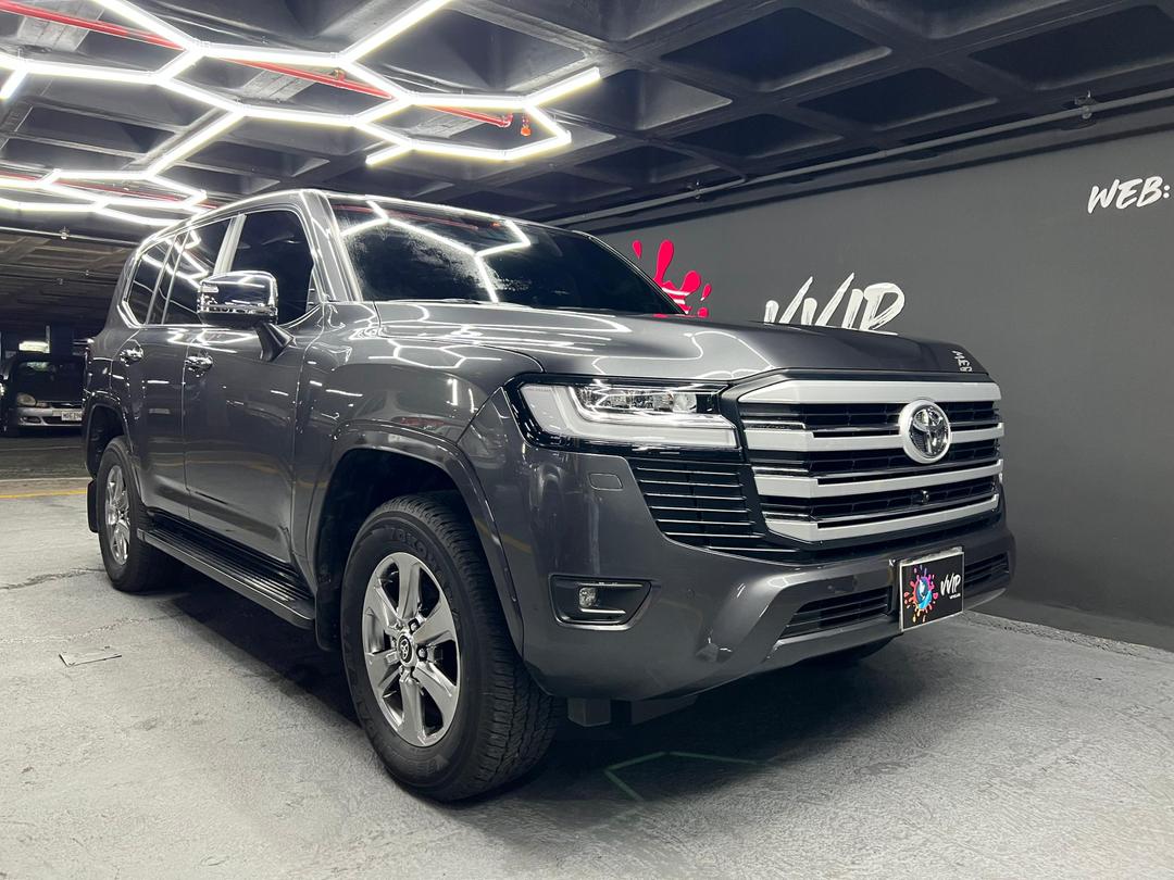 Toyota LC300 – Año 2024