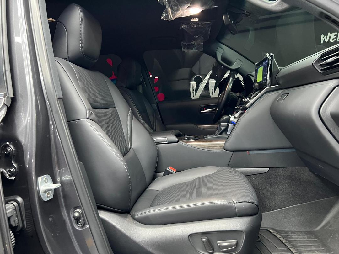 Toyota LC300 – Año 2024