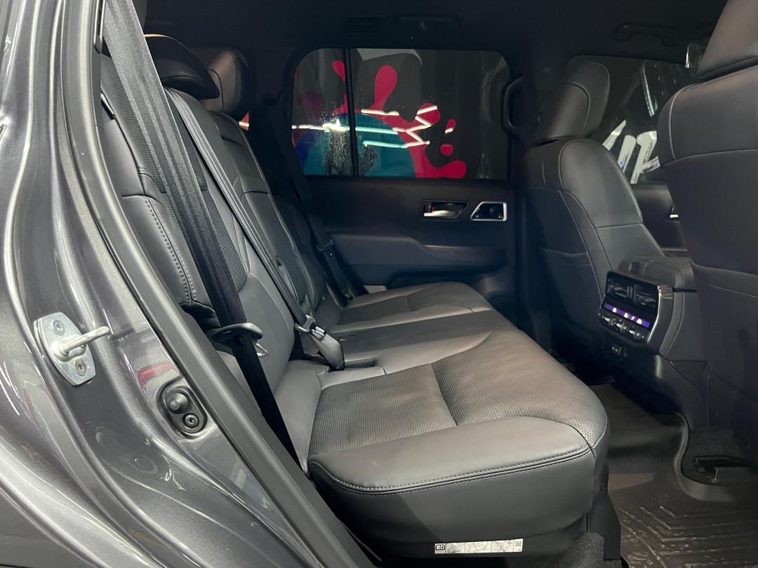 Toyota LC300 – Año 2024