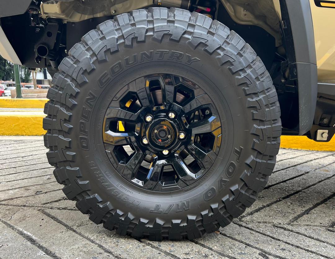 Toyota Land Cruiser LX V6 40 Aniversario – Año 2025