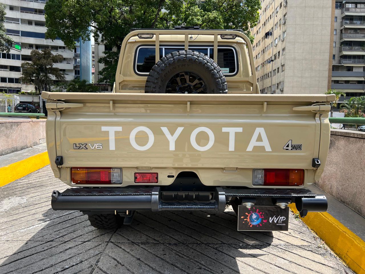 Toyota Land Cruiser LX V6 40 Aniversario – Año 2025
